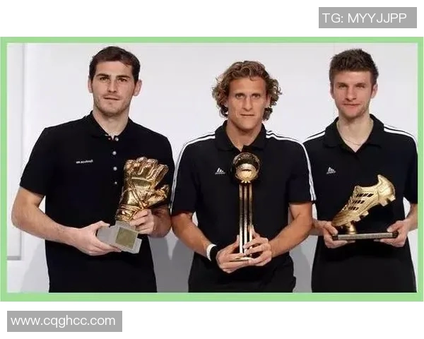 历史足球明星的名字盘点与传奇球员的辉煌岁月回顾