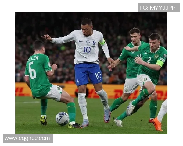 法国与爱尔兰上半场精彩对决分析及战术探讨 法国与爱尔兰上半场精彩对决分析及战术探讨